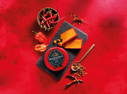Snowdonia Red Devil Cheese – Spicy Red Leicester