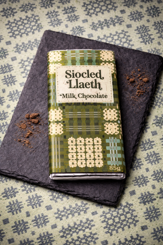 Welsh Tapestry Blanket Milk Chocolate Bar 85g